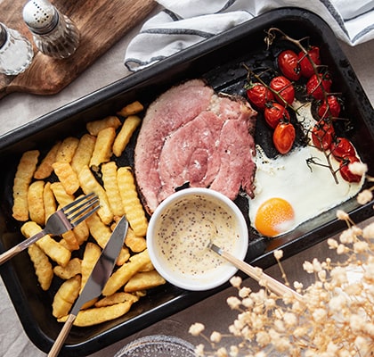 Peppered Gammon Steak and Chips