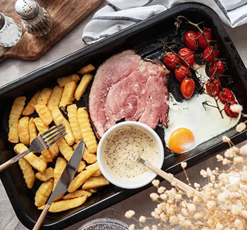 Peppered Gammon Steak and Chips
