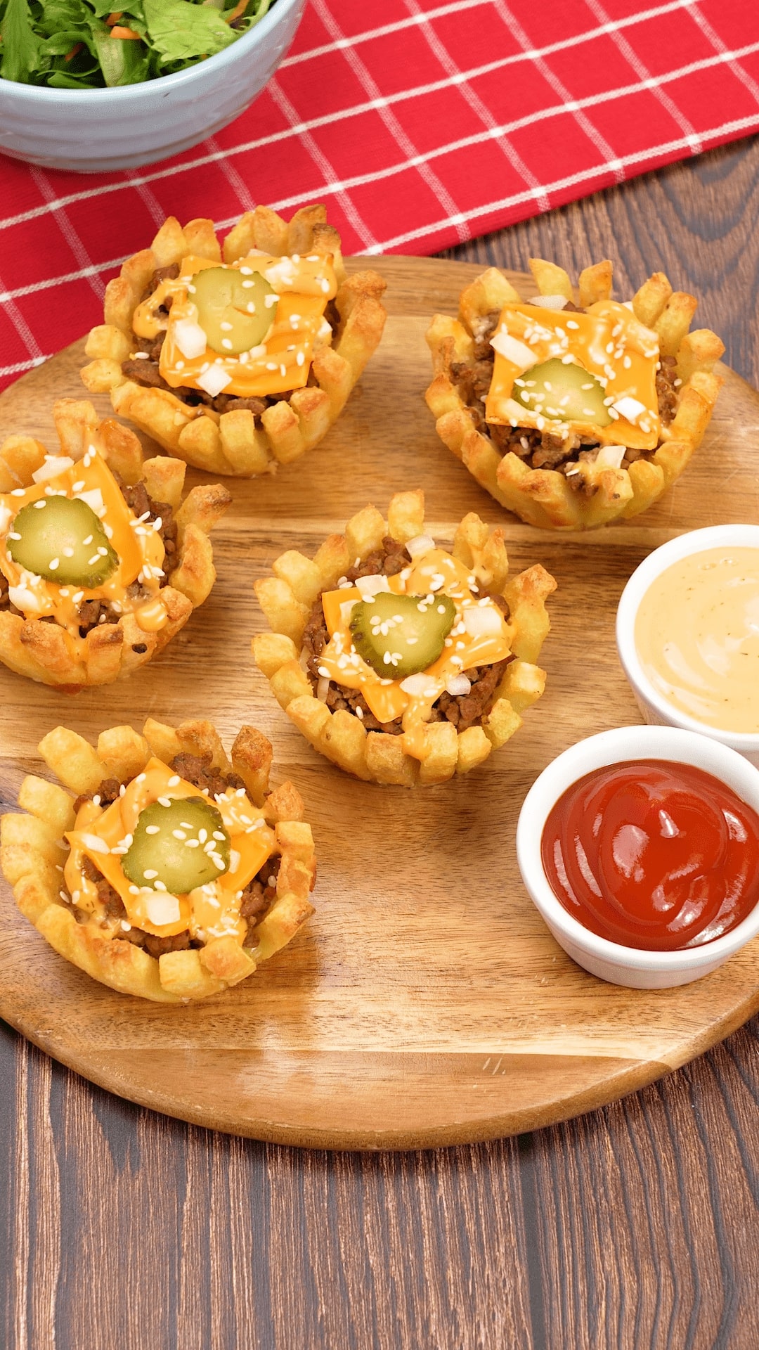 Cheeseburger Chip Cups