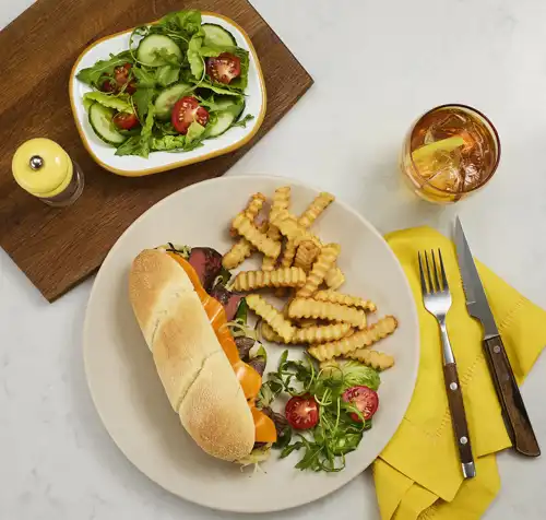 Philly Cheesesteak Sarnie With Salad Min