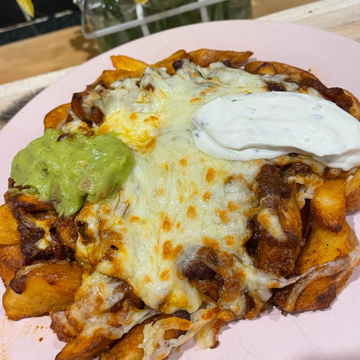 Chilli-Non-Carne Topped Wedges
